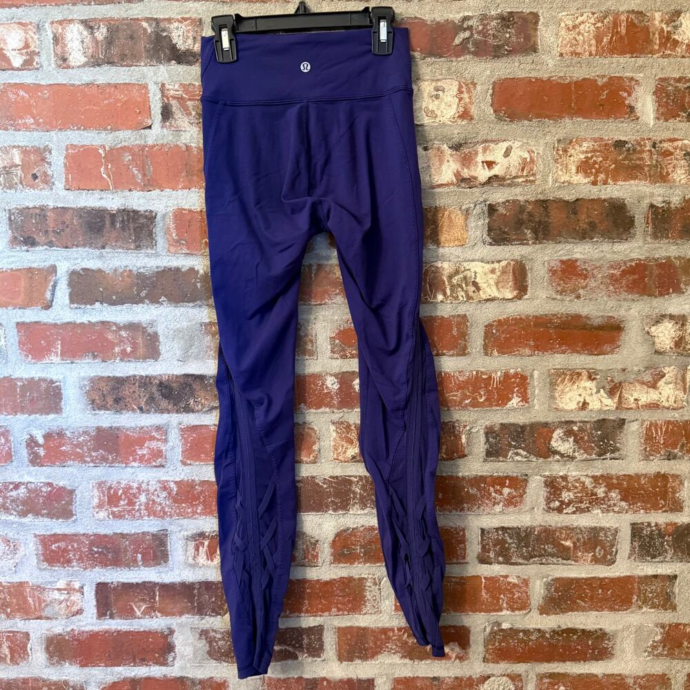 #283 Lululemon Criss Cross Mesh Inlay Leggings
